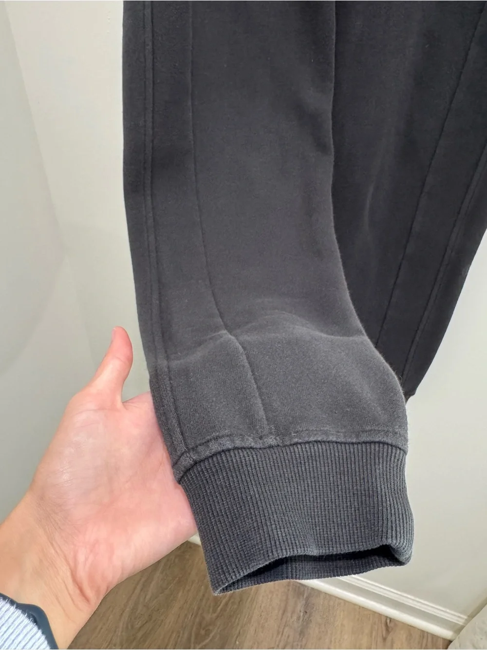 Lululemon Scuba Jogger Black Size 2
